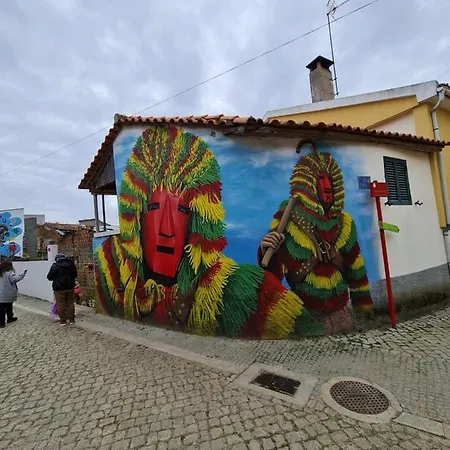 Casa De Cabecinho- Albufeira Do Azibo * 布拉干萨