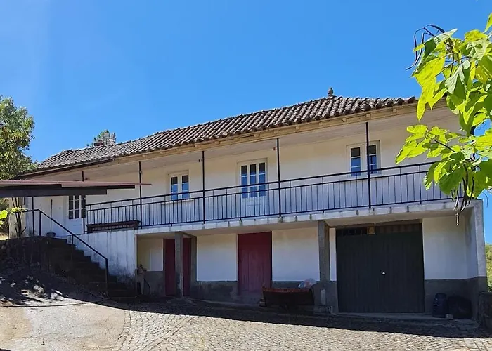 Hébergement de vacances Casa De Cabecinho- Albufeira Do Azibo Bragance