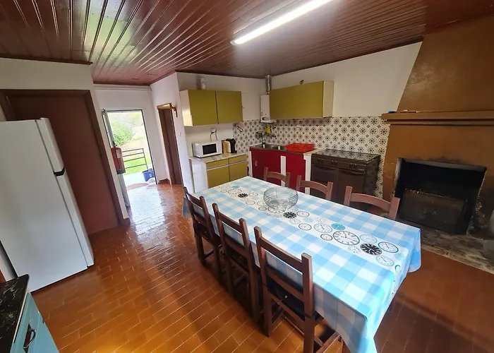 Casa De Cabecinho- Albufeira Do Azibo Hébergement de vacances *